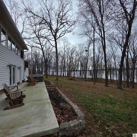 421 McNeely Road, Benton, KY 42025