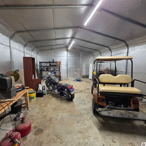 421 McNeely Road, Benton, KY 42025