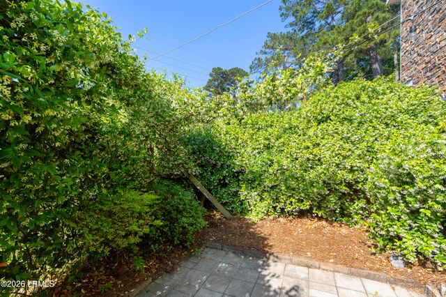 77 Battery Creek Club Drive, Beaufort, SC 29902