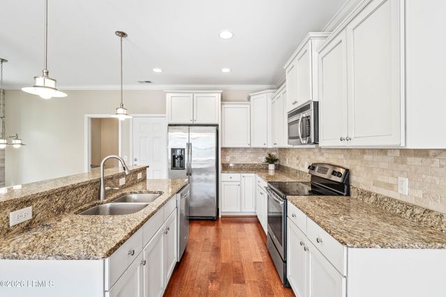 77 Battery Creek Club Drive, Beaufort, SC 29902
