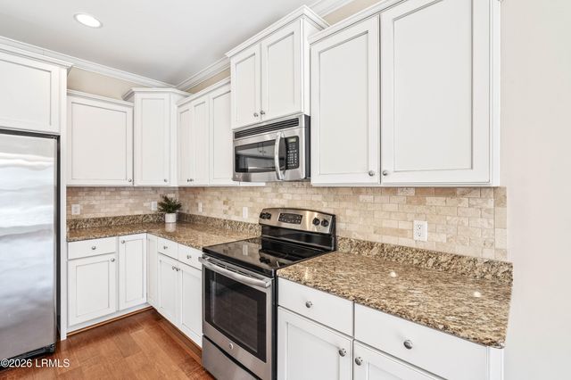 77 Battery Creek Club Drive, Beaufort, SC 29902