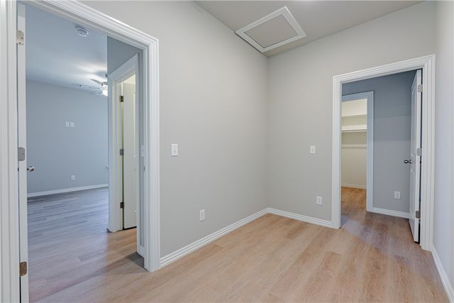 1406 SW Casuarina Drive 1, Bentonville, AR 72712