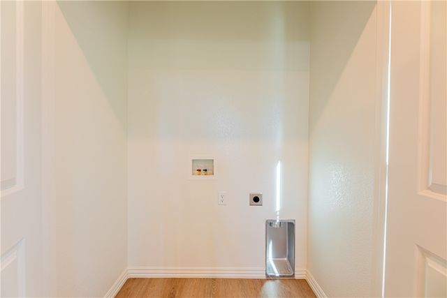 1406 SW Casuarina Drive 1, Bentonville, AR 72712