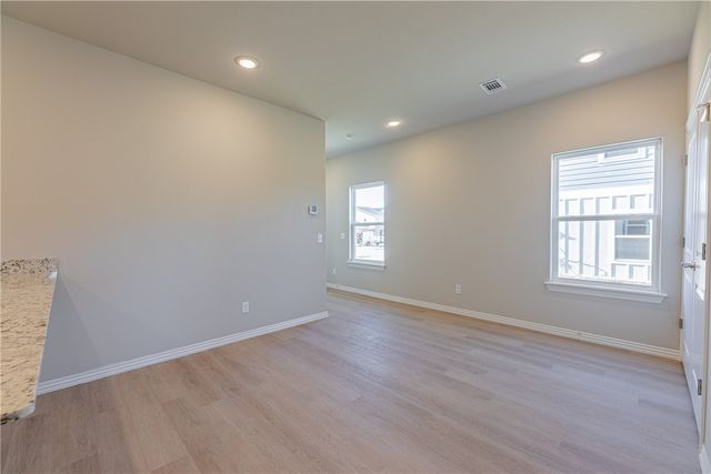 1406 SW Casuarina Drive 1, Bentonville, AR 72712