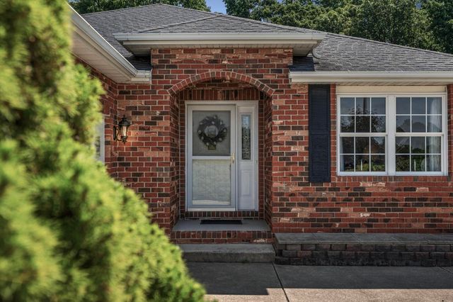 980 Stillwater Pkwy, Crown Point, IN 46307