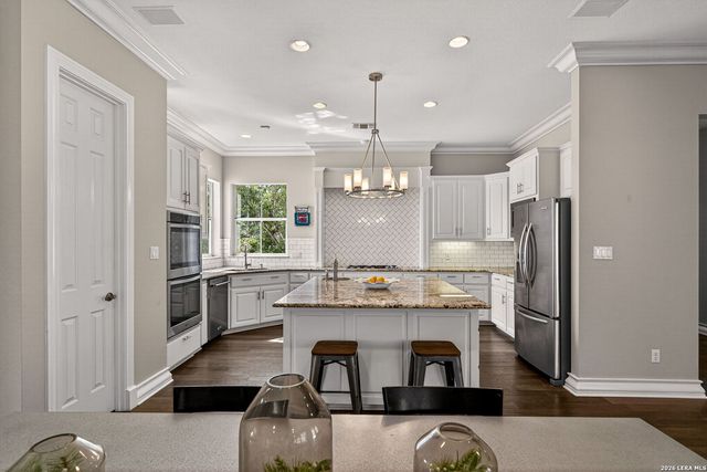 8371 Settlers Peak, Boerne, TX 78015