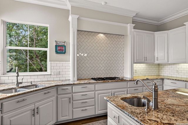 8371 Settlers Peak, Boerne, TX 78015