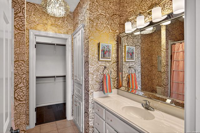 8371 Settlers Peak, Boerne, TX 78015