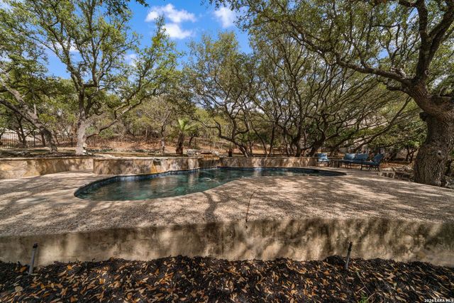 8371 Settlers Peak, Boerne, TX 78015