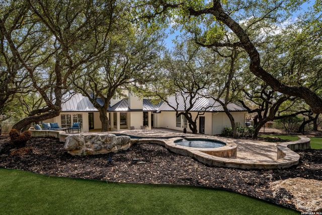 8371 Settlers Peak, Boerne, TX 78015