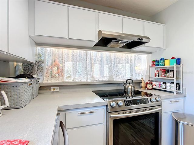26 HEMLOCK CIRCLE, Ocala, FL 34472