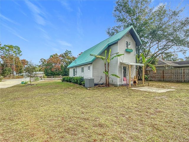 26 HEMLOCK CIRCLE, Ocala, FL 34472