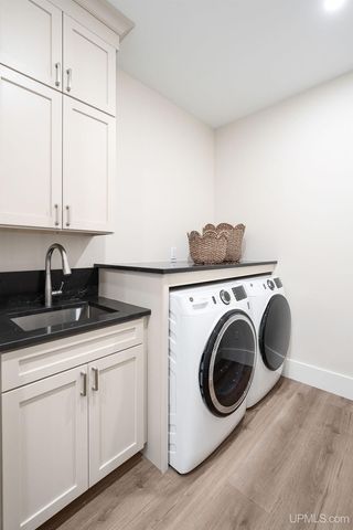 1914 Langford Drive, Marquette, MI 49855