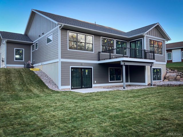 1914 Langford Drive, Marquette, MI 49855