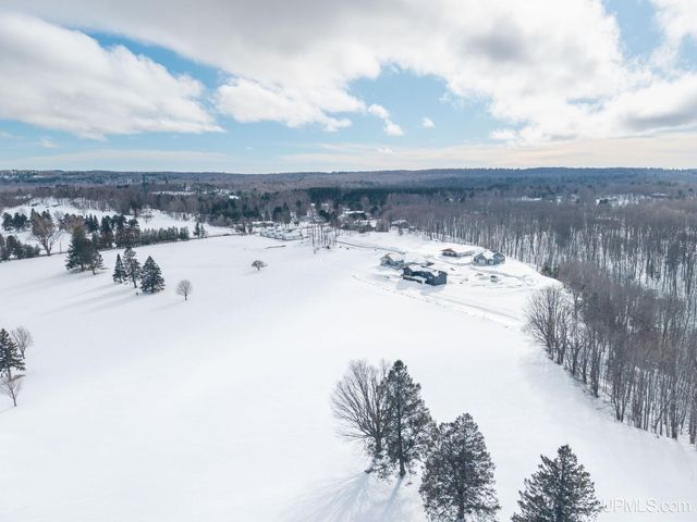 1914 Langford Drive, Marquette, MI 49855