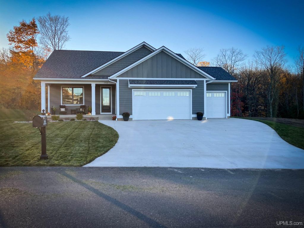 1914 Langford Drive, Marquette, MI 49855