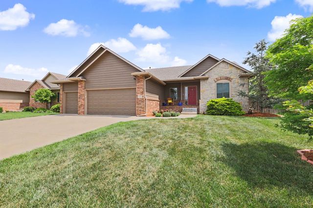 2618 N Woodridge St, Wichita, KS 67226