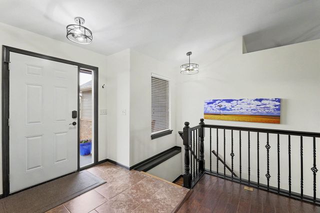 2618 N Woodridge St, Wichita, KS 67226