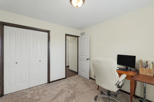 2618 N Woodridge St, Wichita, KS 67226