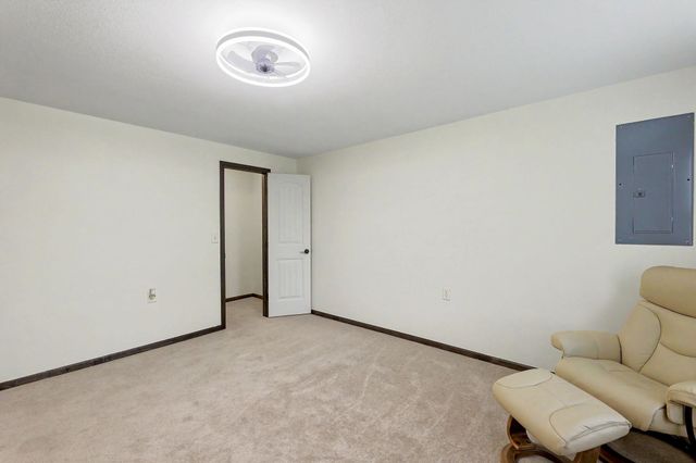 2618 N Woodridge St, Wichita, KS 67226