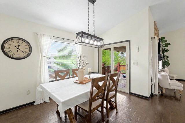 2618 N Woodridge St, Wichita, KS 67226