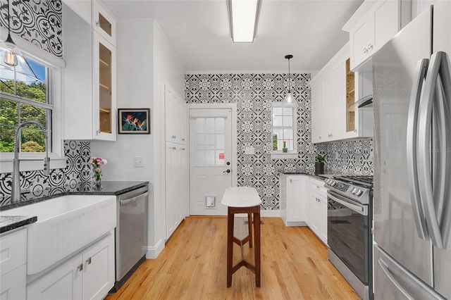 416 N GRANDVIEW AVENUE N, Sanford, FL 32771