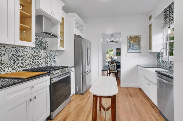 416 N GRANDVIEW AVENUE N, Sanford, FL 32771