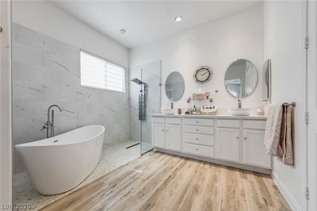 2308 Trident Maple Street, Las Vegas, NV 89117