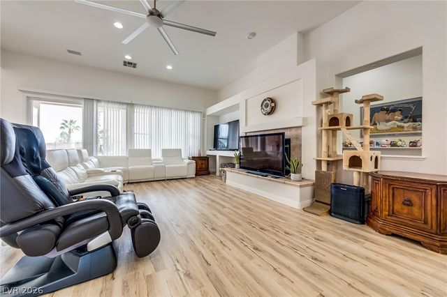 2308 Trident Maple Street, Las Vegas, NV 89117