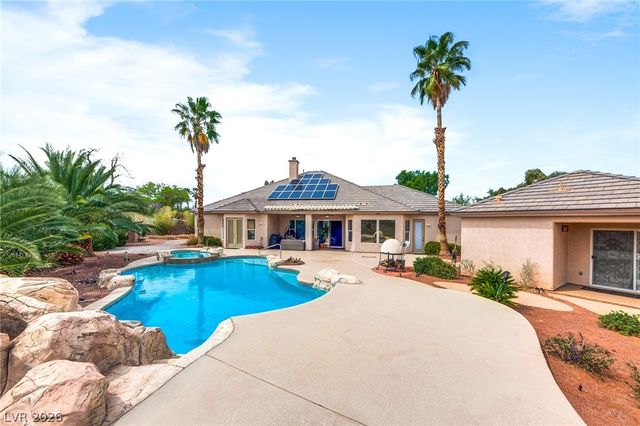 2308 Trident Maple Street, Las Vegas, NV 89117