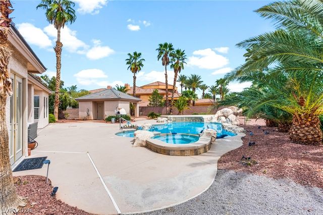 2308 Trident Maple Street, Las Vegas, NV 89117