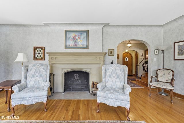 3234 Island Avenue, Toledo, OH 43614