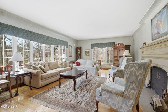 3234 Island Avenue, Toledo, OH 43614