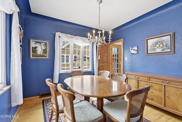 3234 Island Avenue, Toledo, OH 43614