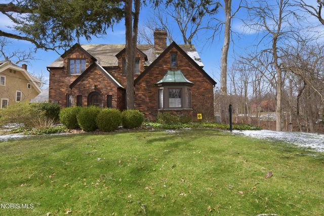 3234 Island Avenue, Toledo, OH 43614