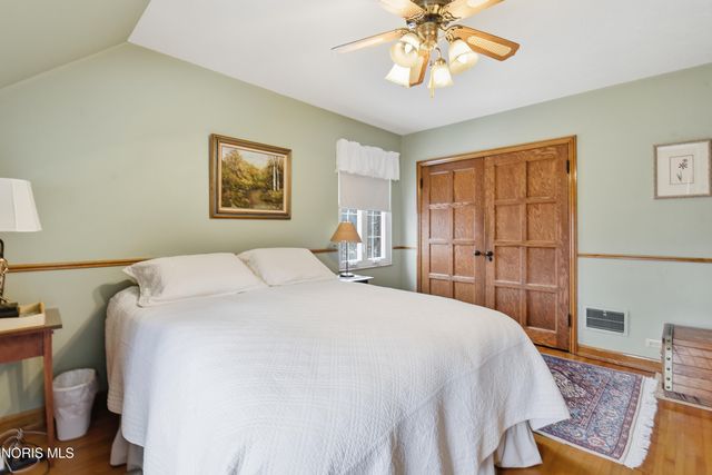 3234 Island Avenue, Toledo, OH 43614