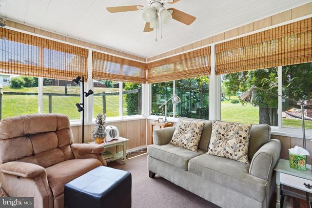 2303 FARRINGDON RD, Baltimore, MD 21209