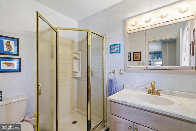 2303 FARRINGDON RD, Baltimore, MD 21209