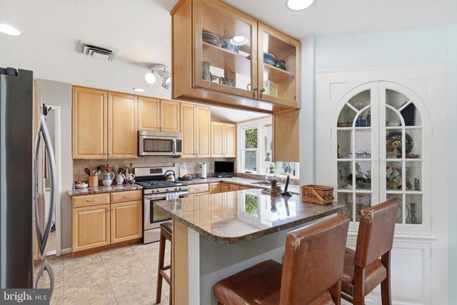 2303 FARRINGDON RD, Baltimore, MD 21209