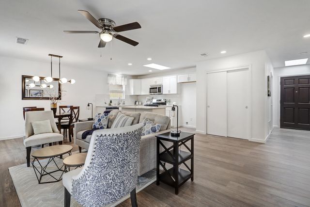 1708 Kirby Street NE, Albuquerque, NM 87112