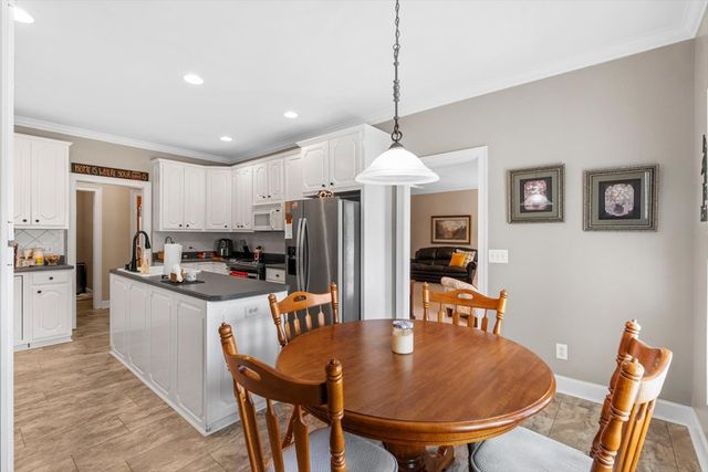 409 Amanda Way, Rocky Face, GA 30740
