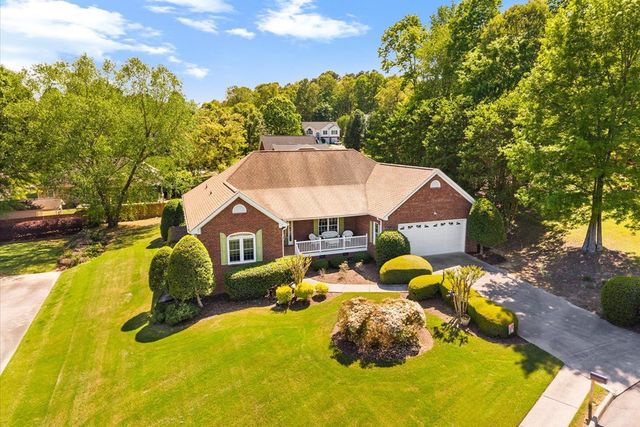 409 Amanda Way, Rocky Face, GA 30740