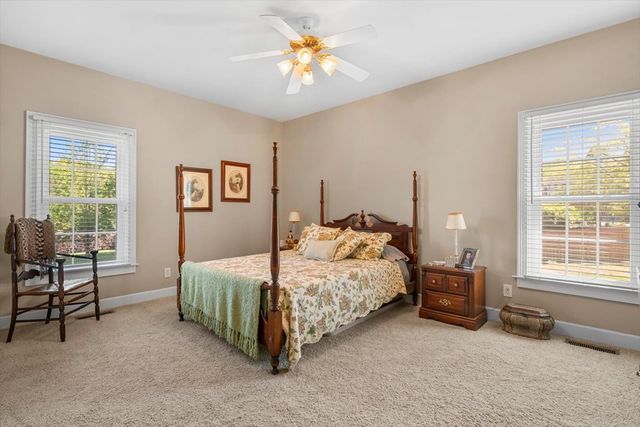 409 Amanda Way, Rocky Face, GA 30740