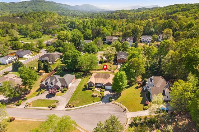 409 Amanda Way, Rocky Face, GA 30740