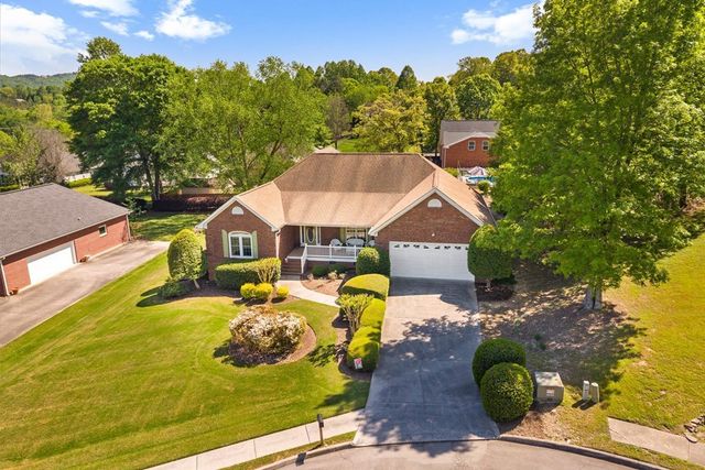 409 Amanda Way, Rocky Face, GA 30740