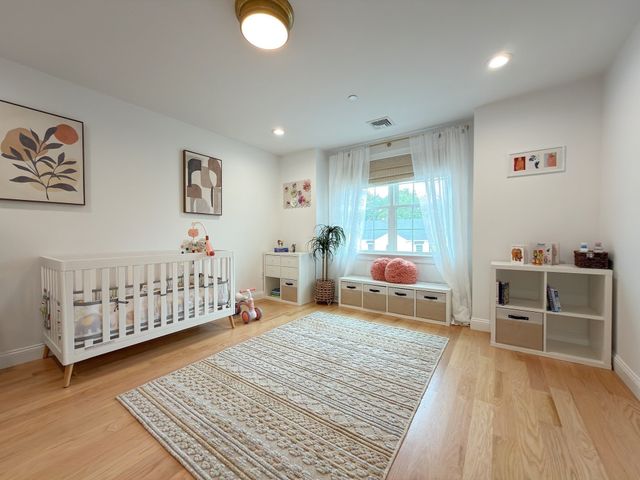 68 Prospect St 1, Peabody, MA 01960