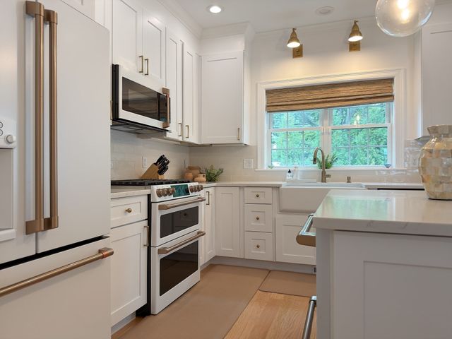 68 Prospect St 1, Peabody, MA 01960