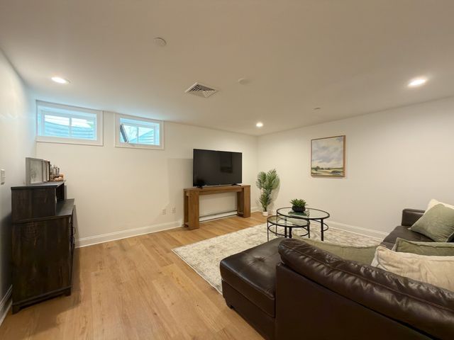 68 Prospect St 1, Peabody, MA 01960