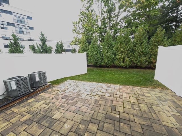 68 Prospect St 1, Peabody, MA 01960