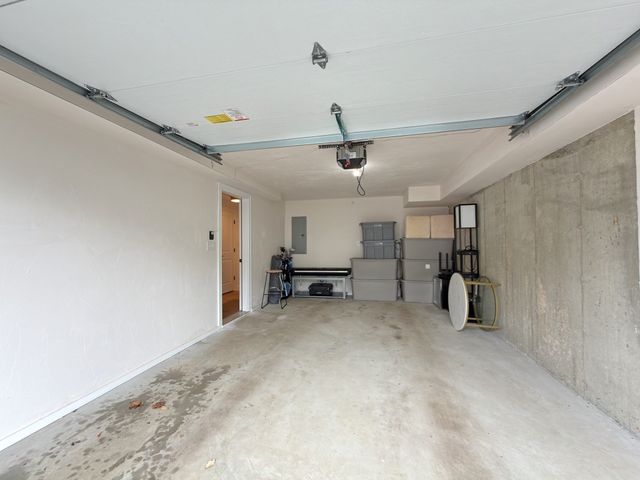 68 Prospect St 1, Peabody, MA 01960